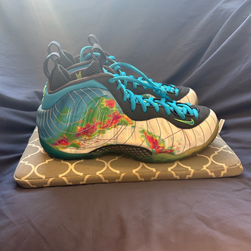 Nike Air Foamposite One
“Weatherman” (LIKE NEW) - Picture 5 of 15